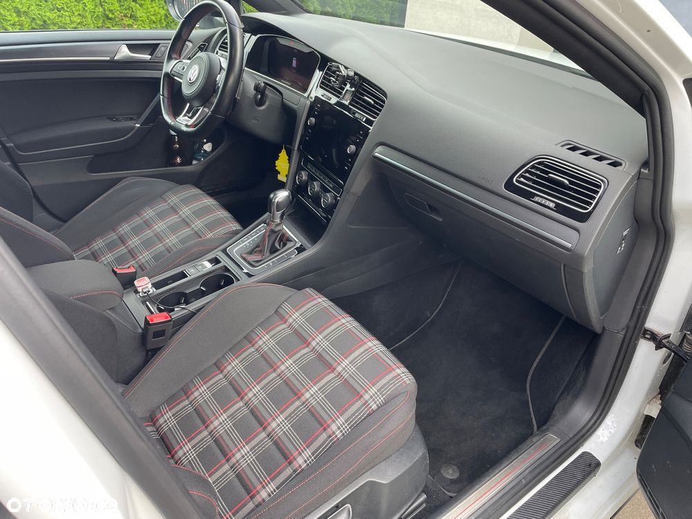 Volkswagen Golf 2.0 TSI BMT GTI Performance DSG - 12