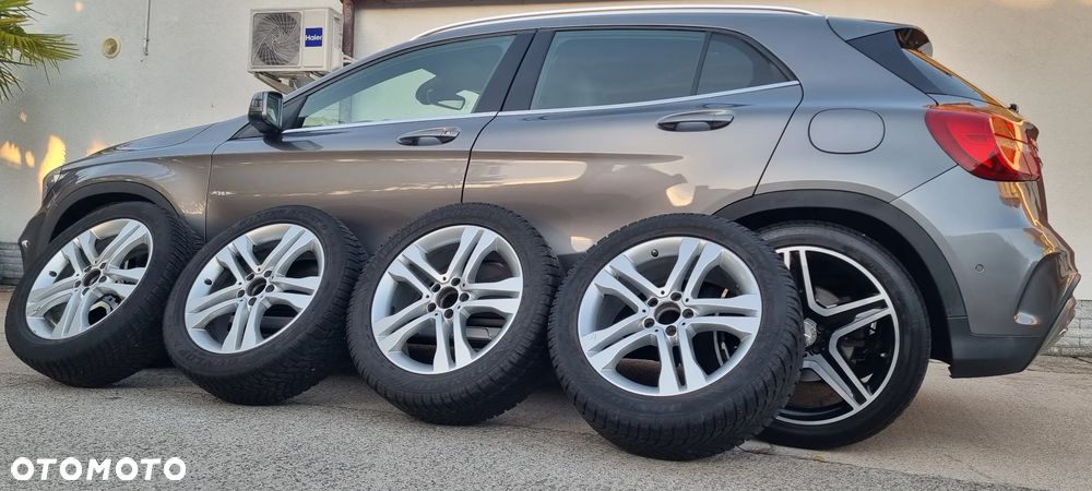 Mercedes-Benz GLA 250 4Matic 7G-DCT AMG Line - 39