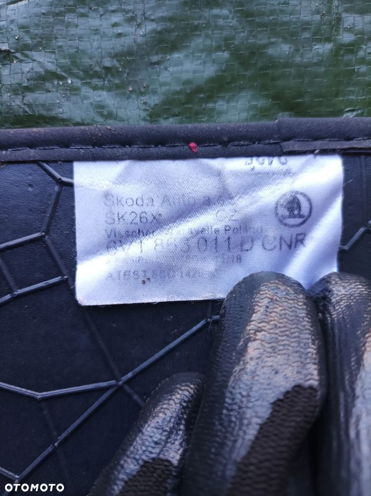 Skoda Fabia III HB dywaniki komplet oryginał producenta - 3