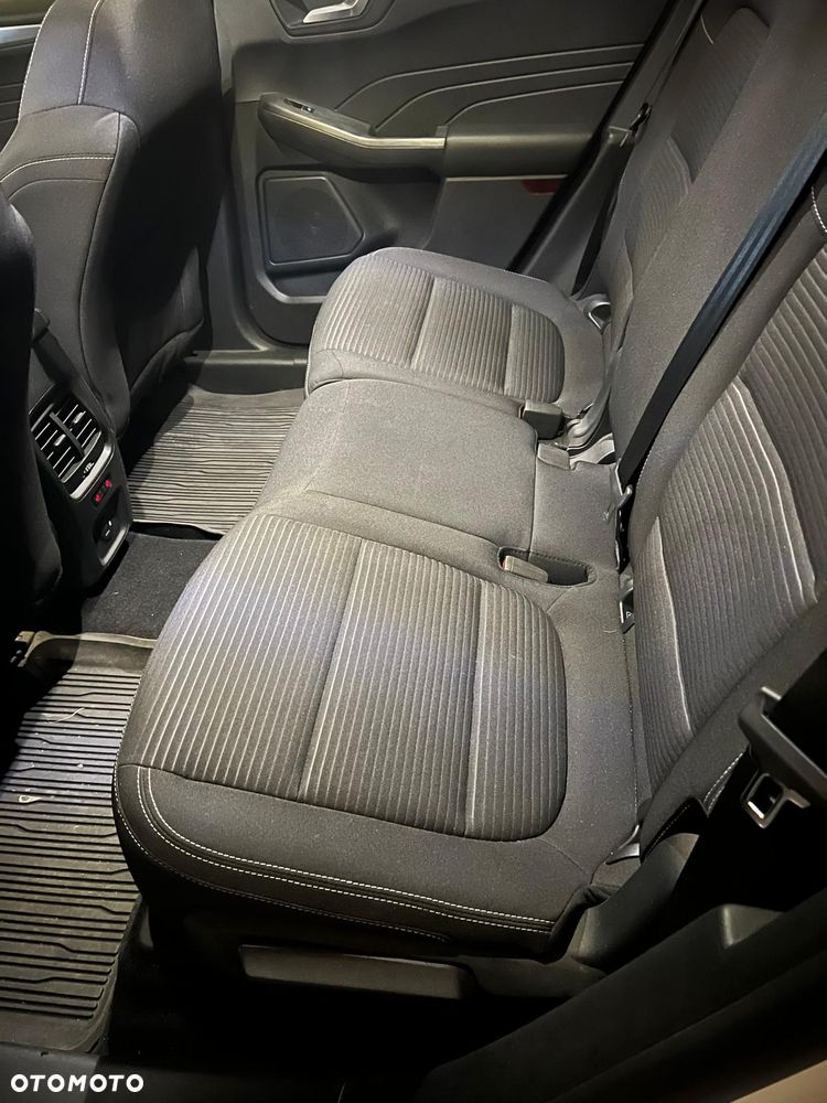 Ford Kuga - 19