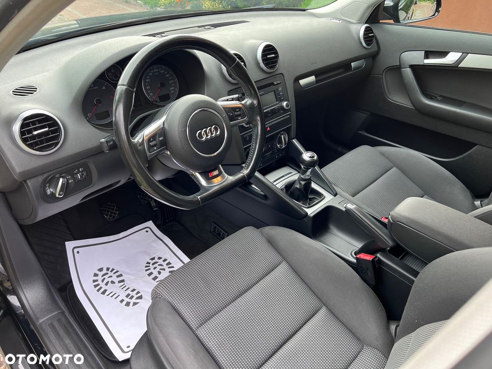 Audi A3 Sportback 2.0 TDI S line Sportpaket plus - 21