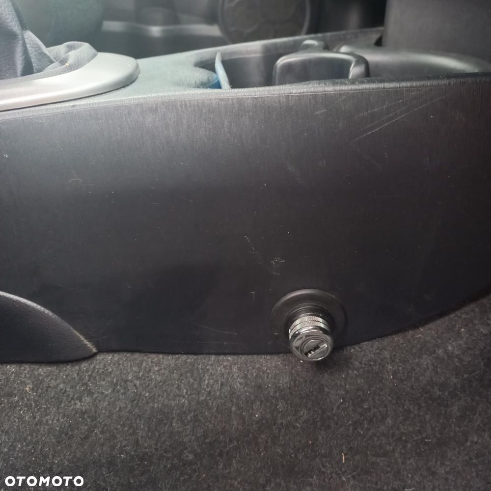 Toyota Yaris 1.0 Active - 21