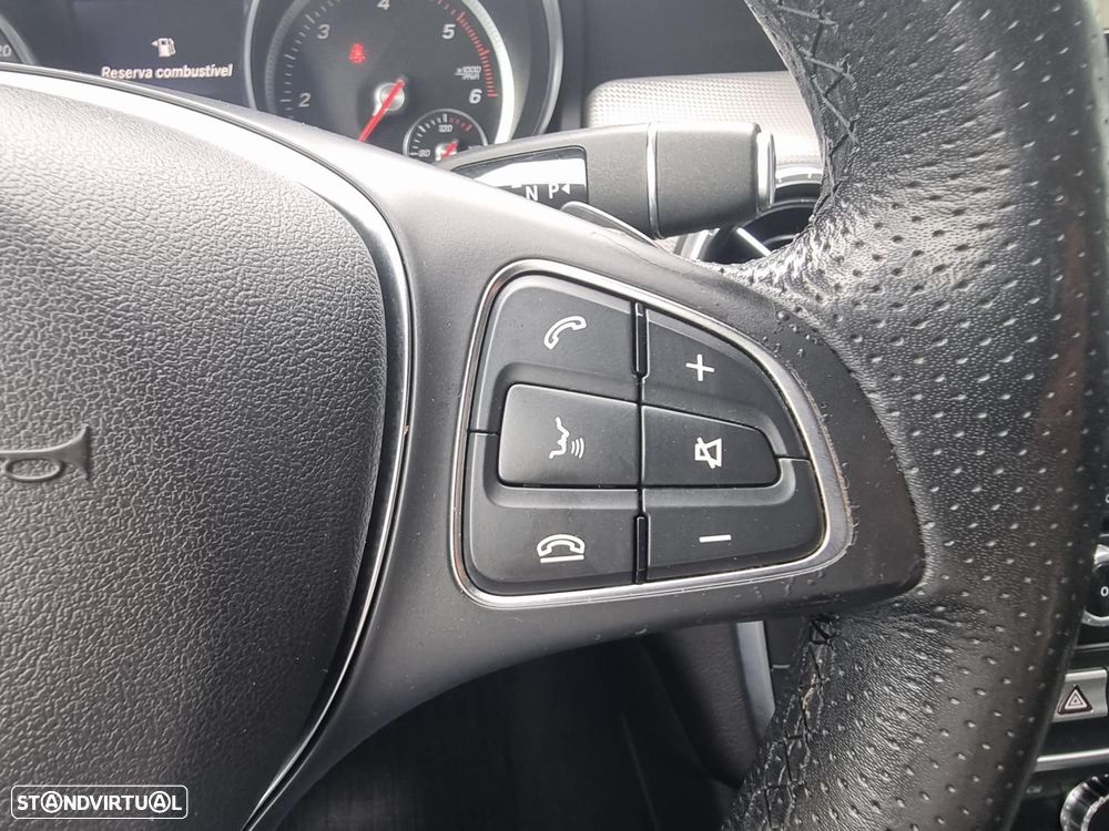 Mercedes-Benz CLA 180 d Urban Aut. - 23