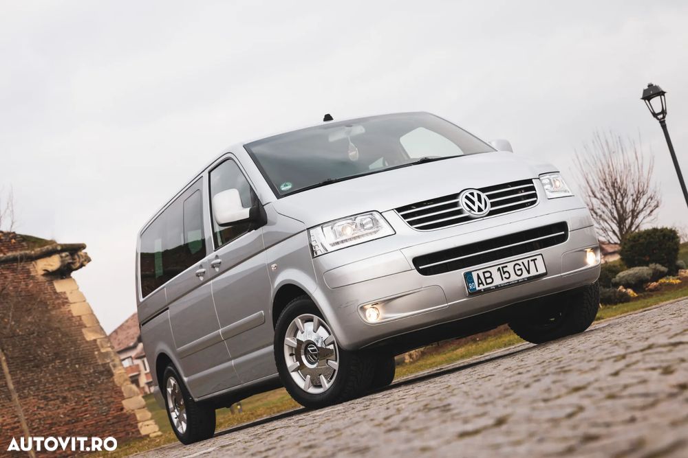 Volkswagen Multivan - 2
