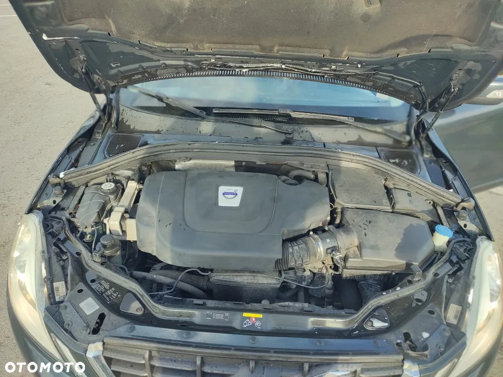 Volvo XC 60 D3 Momentum - 9