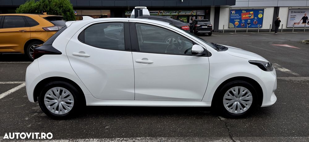 Toyota Yaris 1.0 L Eco - 10
