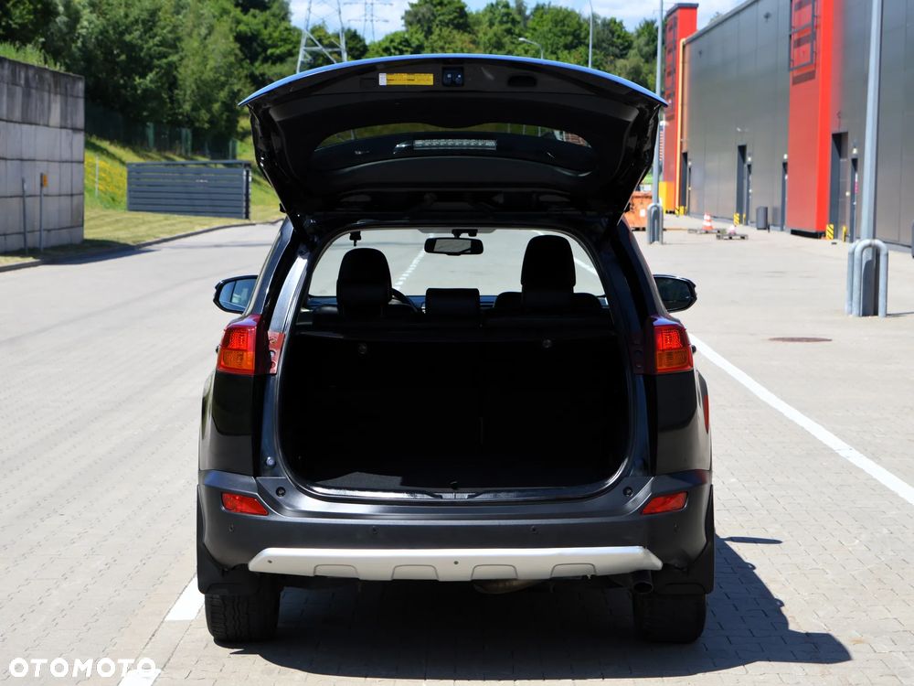 Toyota RAV4 2.2 D-4D Prestige - 29