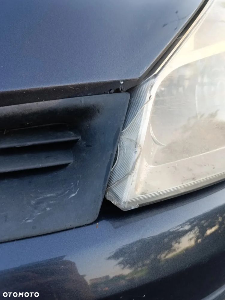Renault Clio 1.2 16V Authentique - 2