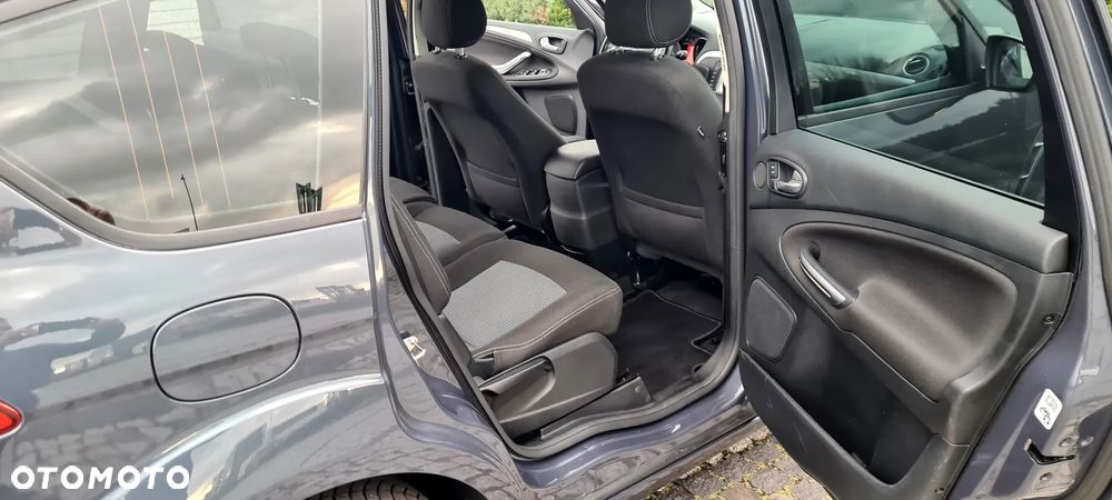 Ford S-Max 2.0 TDCi DPF Titanium - 23