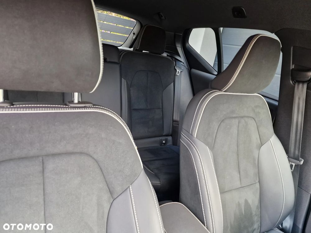 Volvo XC 40 B3 Core - 24