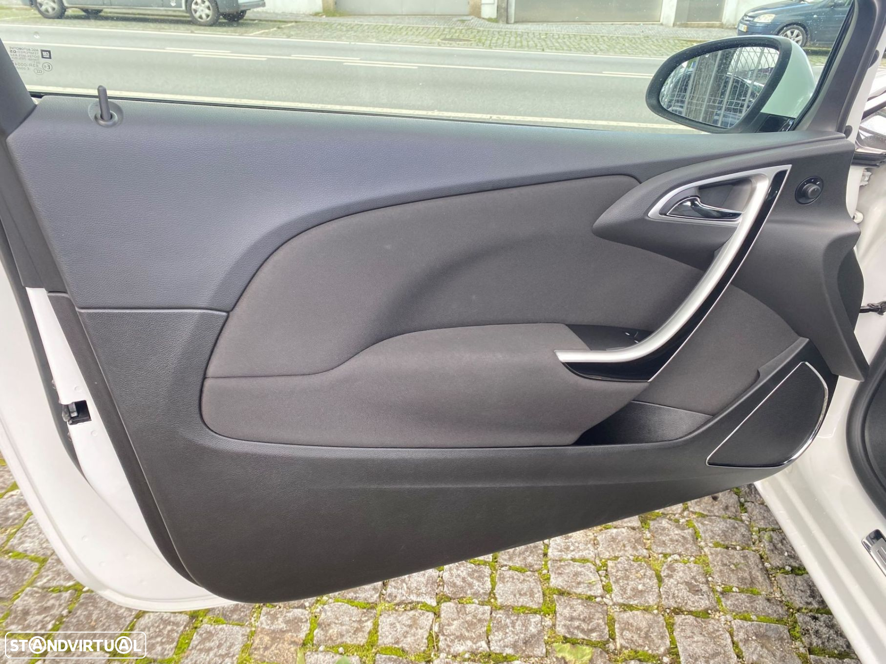 Opel Astra GTC 1.7 CDTi S/S 109g - 8