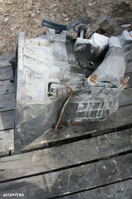 Cutie Viteze Ford Focus 1 1.8 TDDi 5+1 Viteze Factura Si Garantie - 1