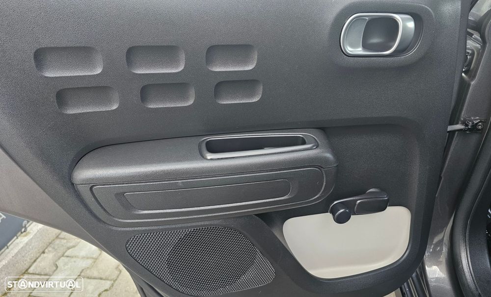 Citroën C3 1.2 PureTech C-Series - 18