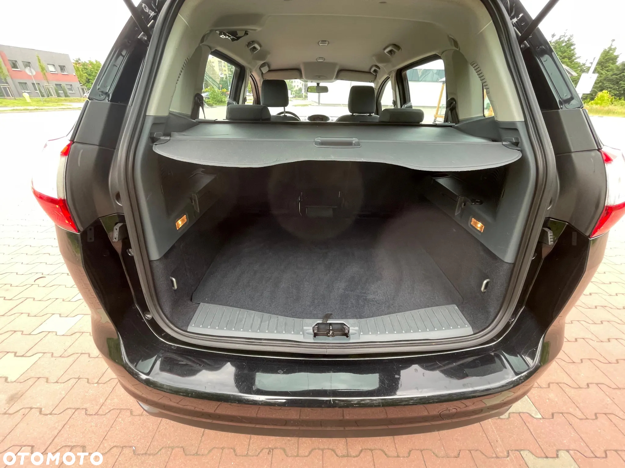 Ford Grand C-MAX 1.6 Ti-VCT Ambiente - 19