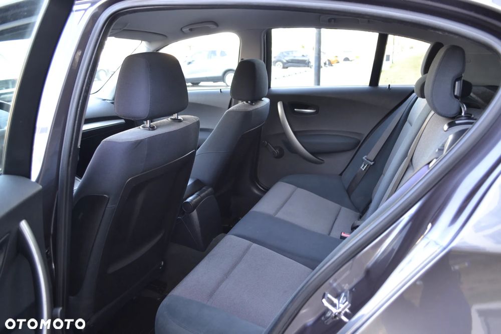 BMW Seria 1 - 13