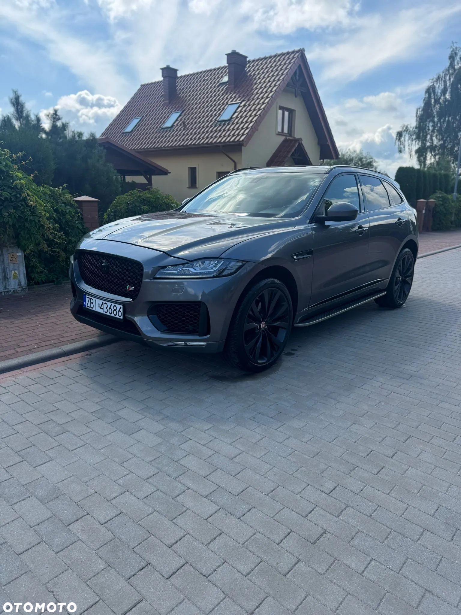 Jaguar F-Pace 3.0 V6 AWD S - 1