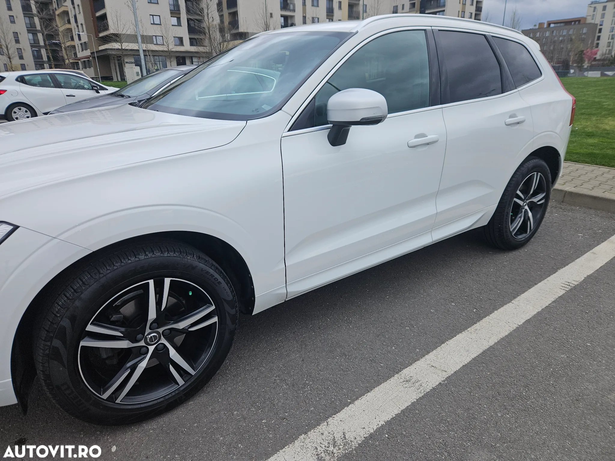 Volvo XC 60 D4 AWD Geartronic RDesign - 3