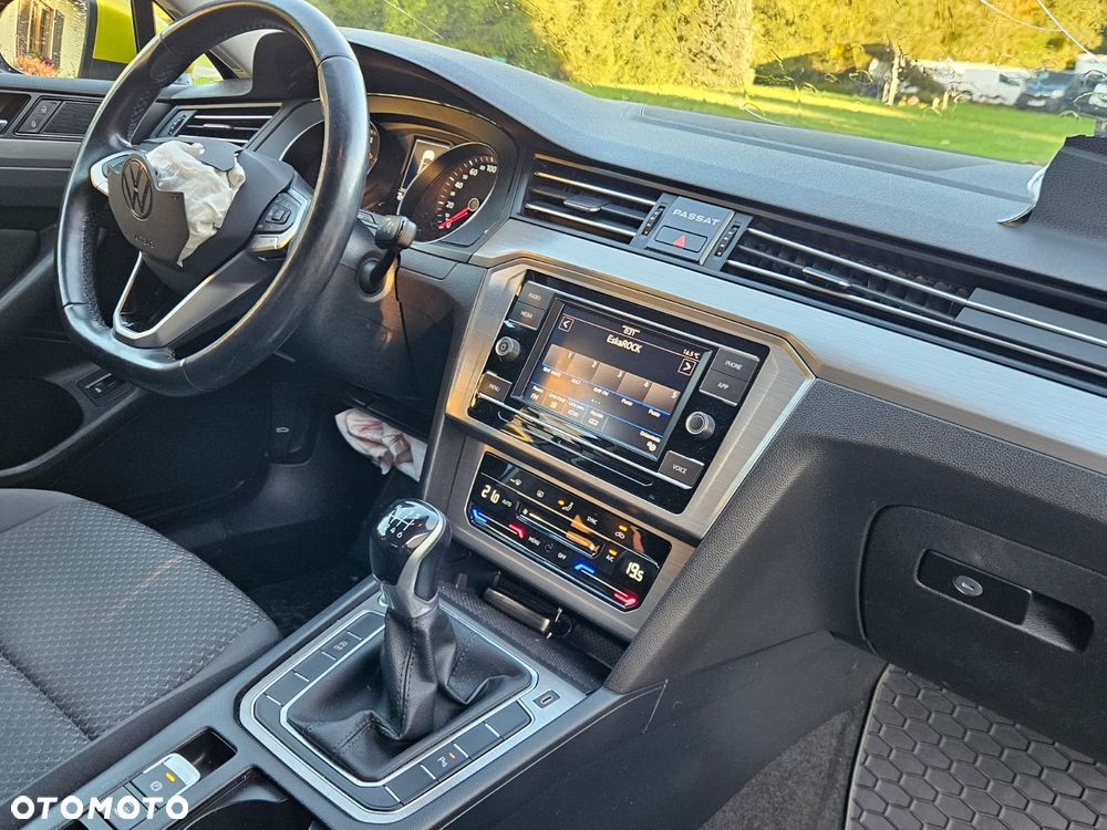Volkswagen Passat 1.5 TSI EVO Essence - 24