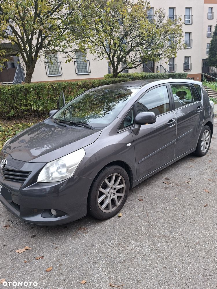 Toyota Verso - 1