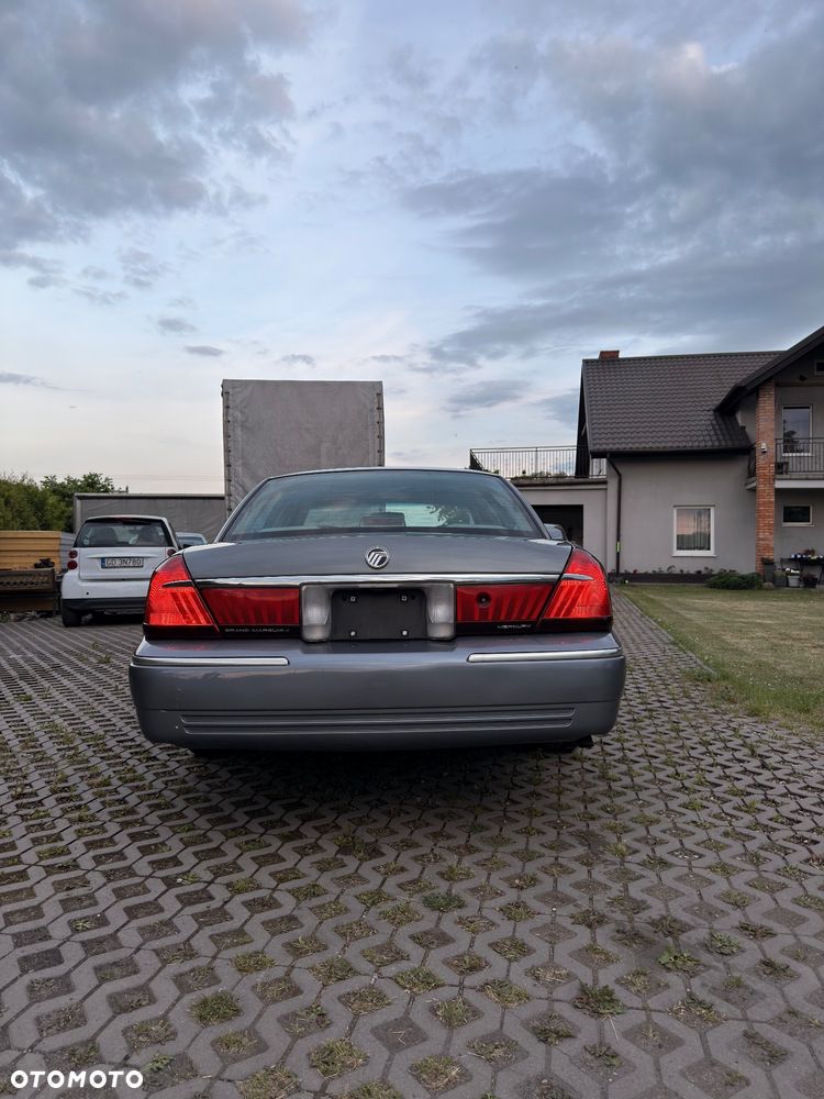 Mercury Marquis - 6