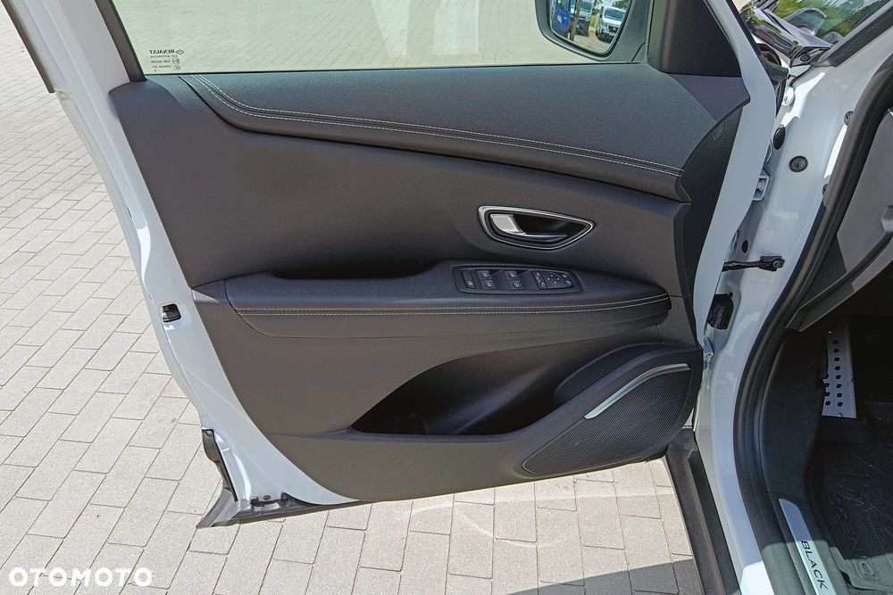 Renault Grand Scenic TCe 140 GPF BLACK EDITION - 18