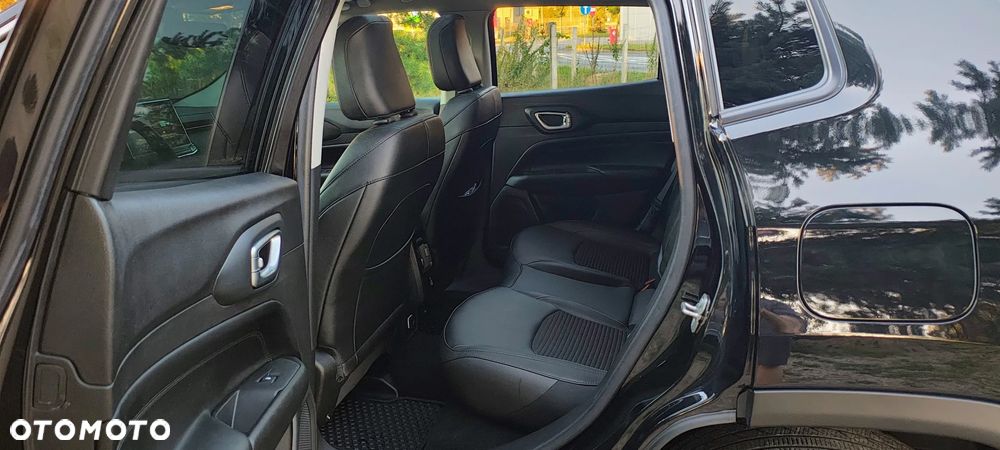 Jeep Compass - 8