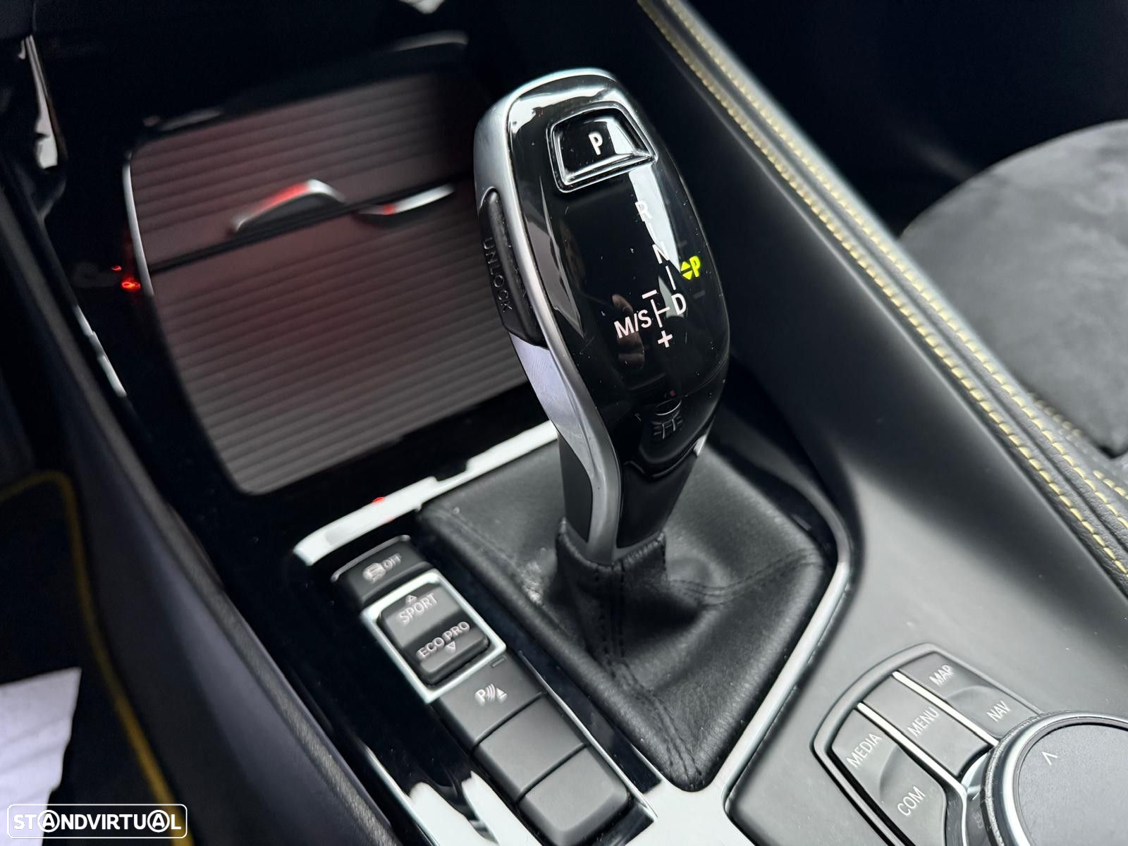 BMW X2 18 d sDrive Auto Pack M - 25