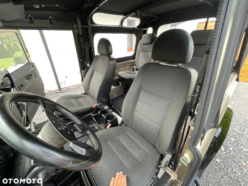 Land Rover Defender 90 2.5 TD5 - 18