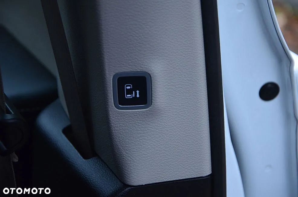 Chrysler Pacifica - 20