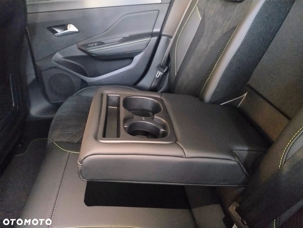 Peugeot 308 1.5 BlueHDi GT S&S EAT8 - 29