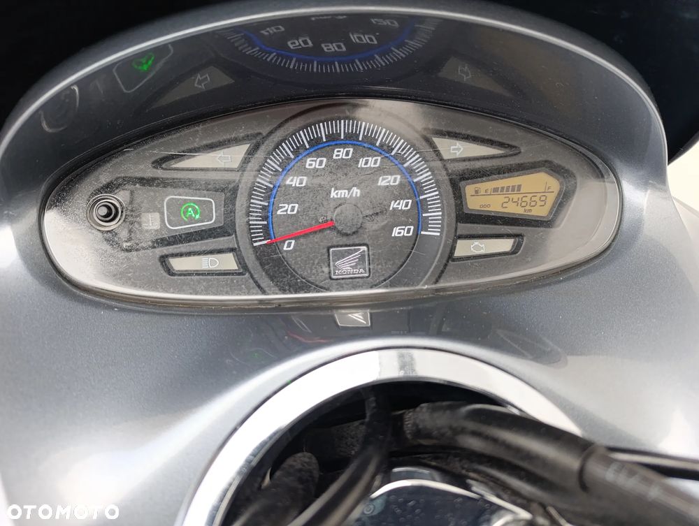Honda PCX - 16