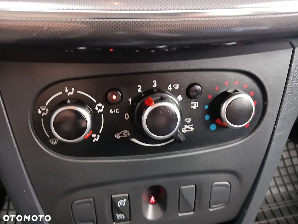 Dacia Sandero Stepway 0.9 TCe Laureate - 32