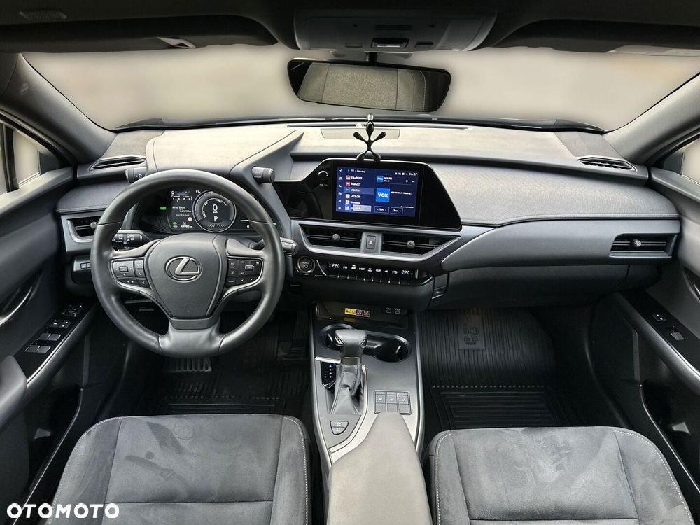 Lexus Ux 2023 photo 4