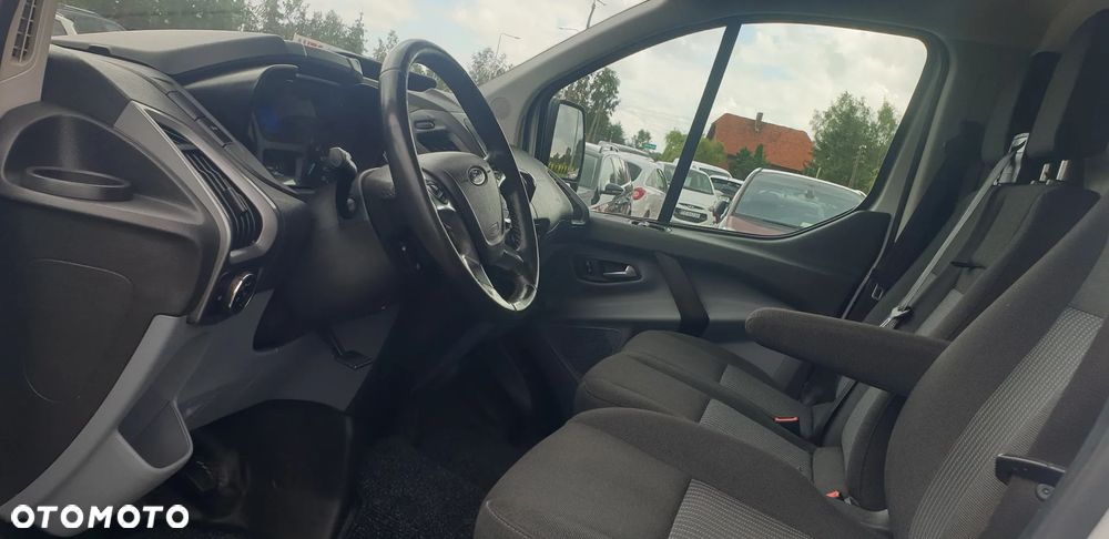 Ford TRANSIT CUSTOM - 6