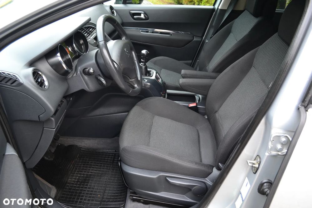 Peugeot 5008 1.6 THP Active 7os - 18