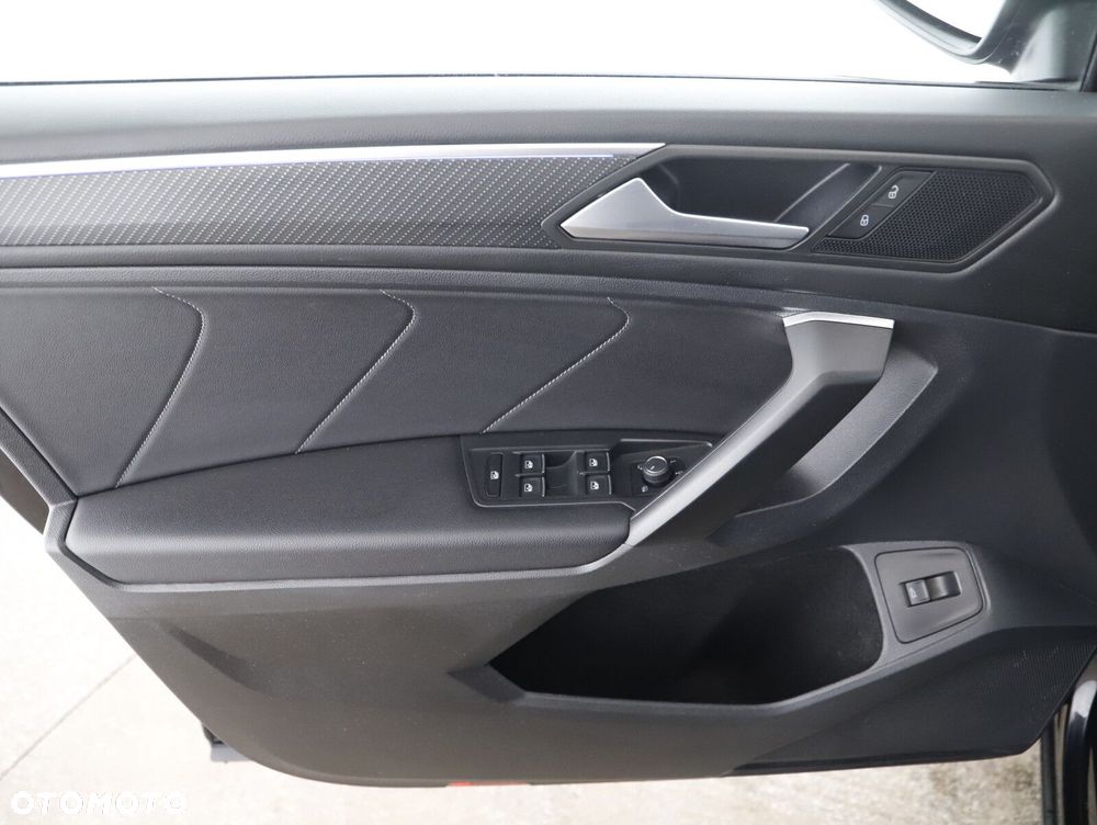 Volkswagen Tiguan Allspace - 19