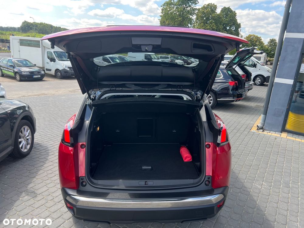 Peugeot 3008 1.2 PureTech Allure S&S EAT8 - 21