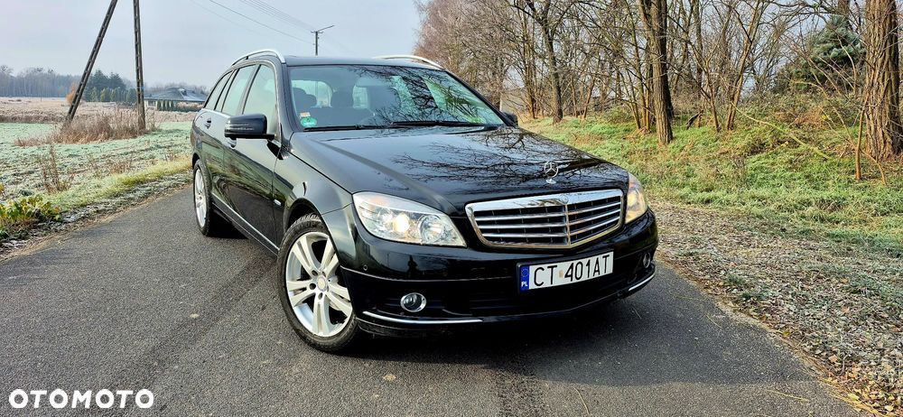 Mercedes-Benz Klasa C 180 CGI Automatik BlueEFFICIENCY - 19