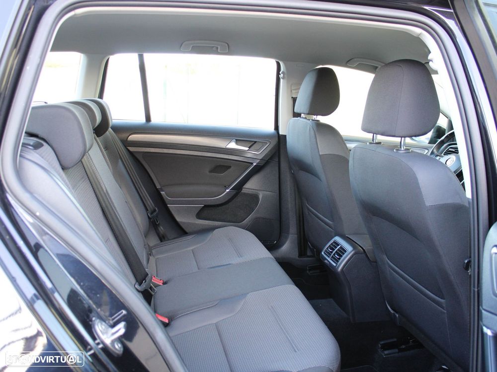 VW Golf Variant 2.0 TDi Confortline - 50