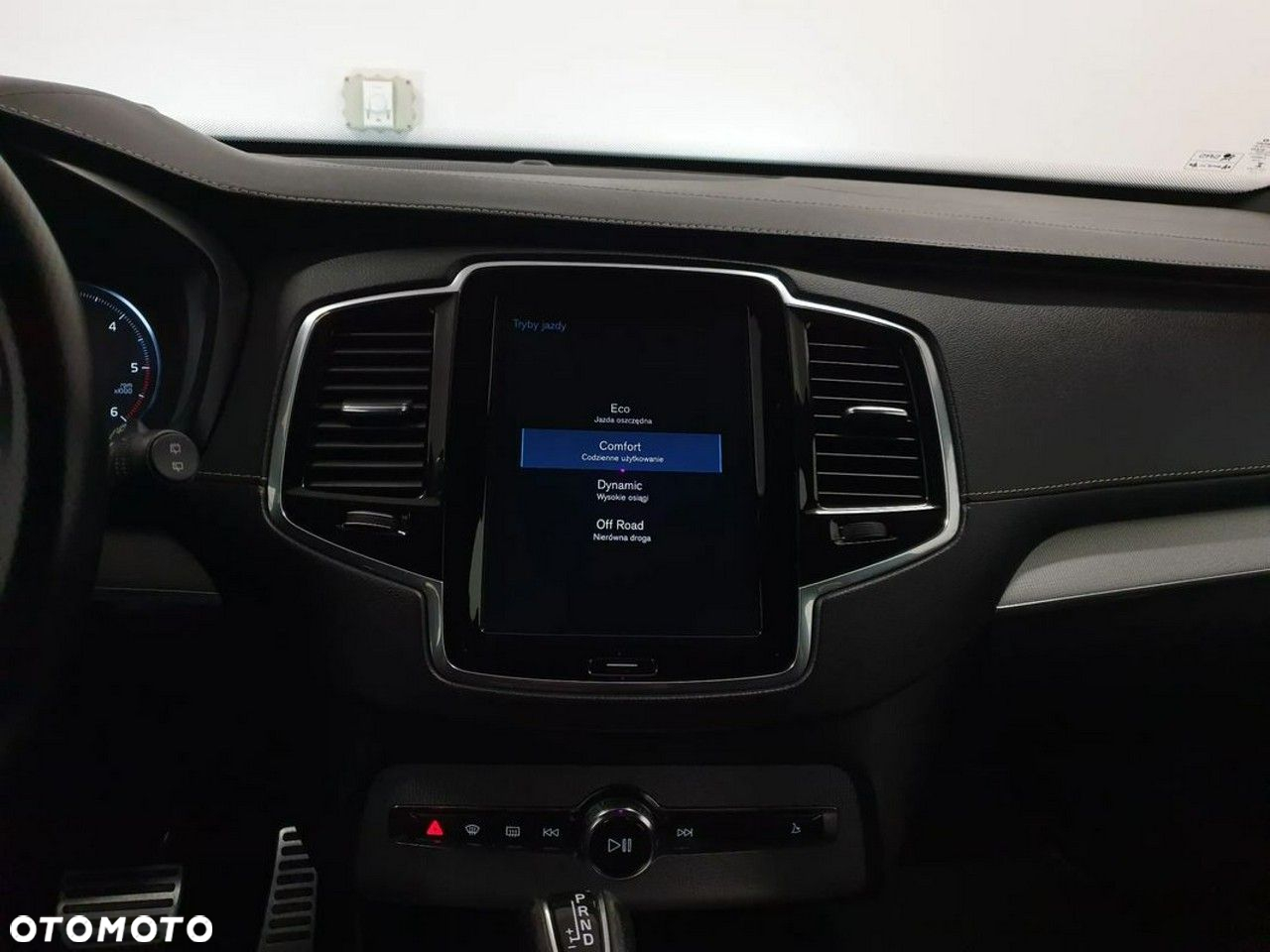 Volvo XC 90 D5 AWD R-Design - 19