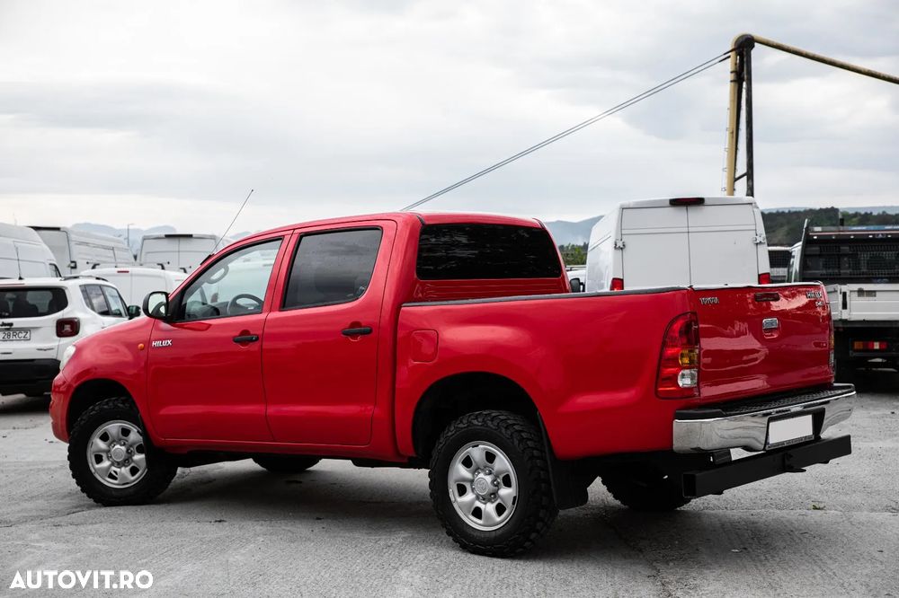 Toyota Hilux 4x4 Double Cab - 27