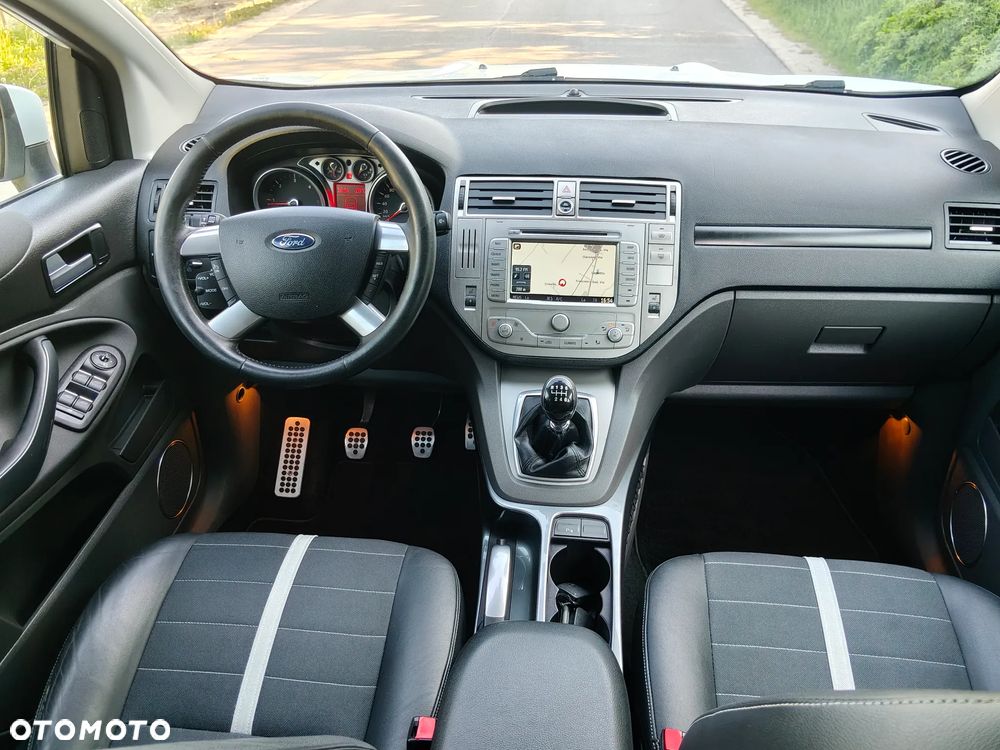 Ford Kuga 2.0 TDCi 4x4 Titanium - 19