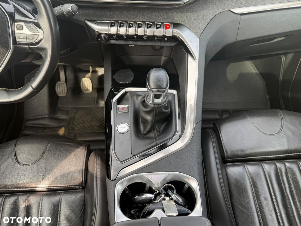Peugeot 5008 2.0 HDi Allure 7os - 22