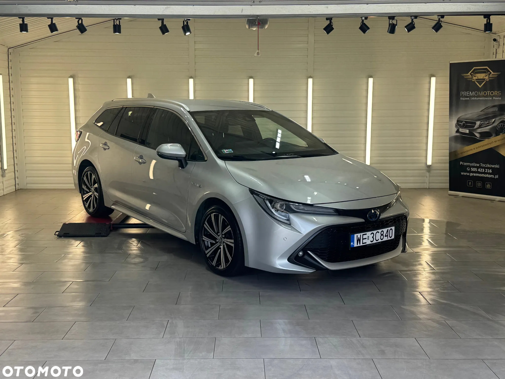 Toyota Corolla 2.0 Hybrid Comfort - 3