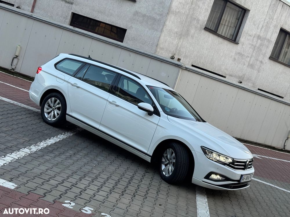 Volkswagen Passat Variant 2.0 TDI SCR DSG - 11