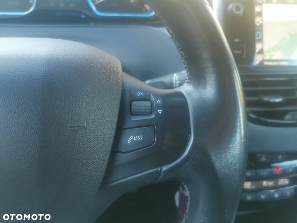 Peugeot 2008 e-HDi FAP 115 STOP & START Allure - 15