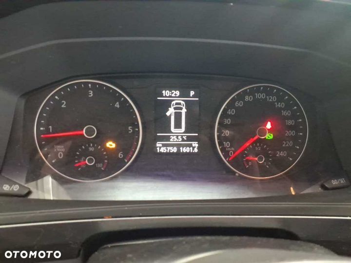 Volkswagen Multivan 2.0 TDI L1 Business 4Motion DSG - 6