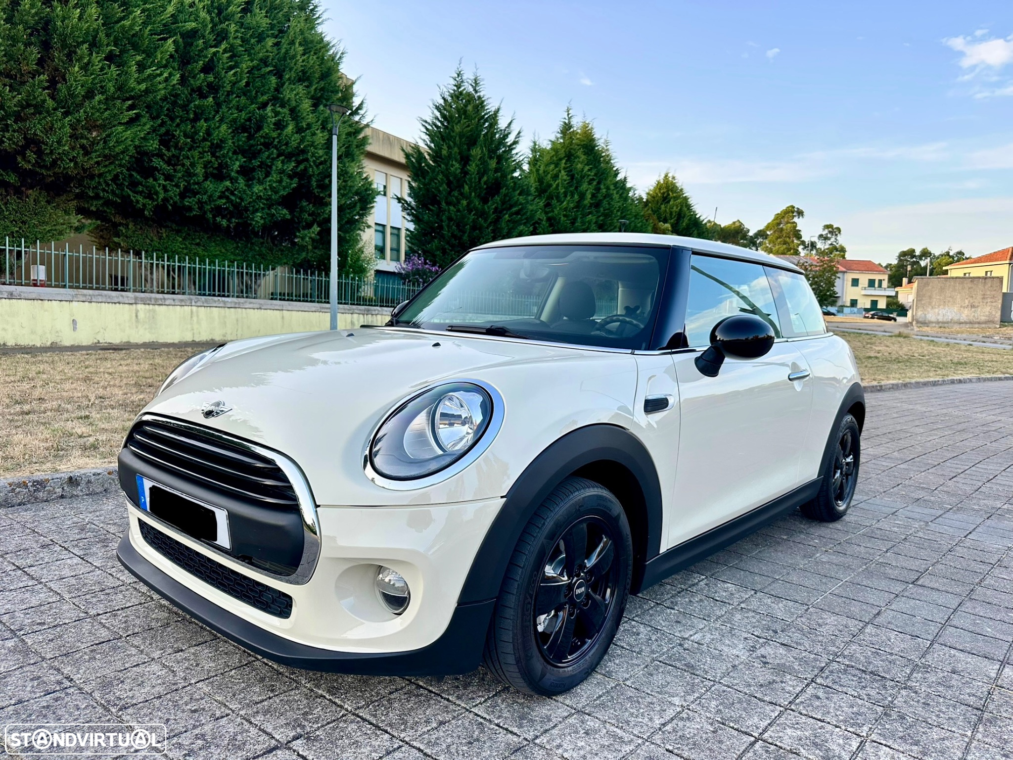 MINI 3 Portas One D - 2