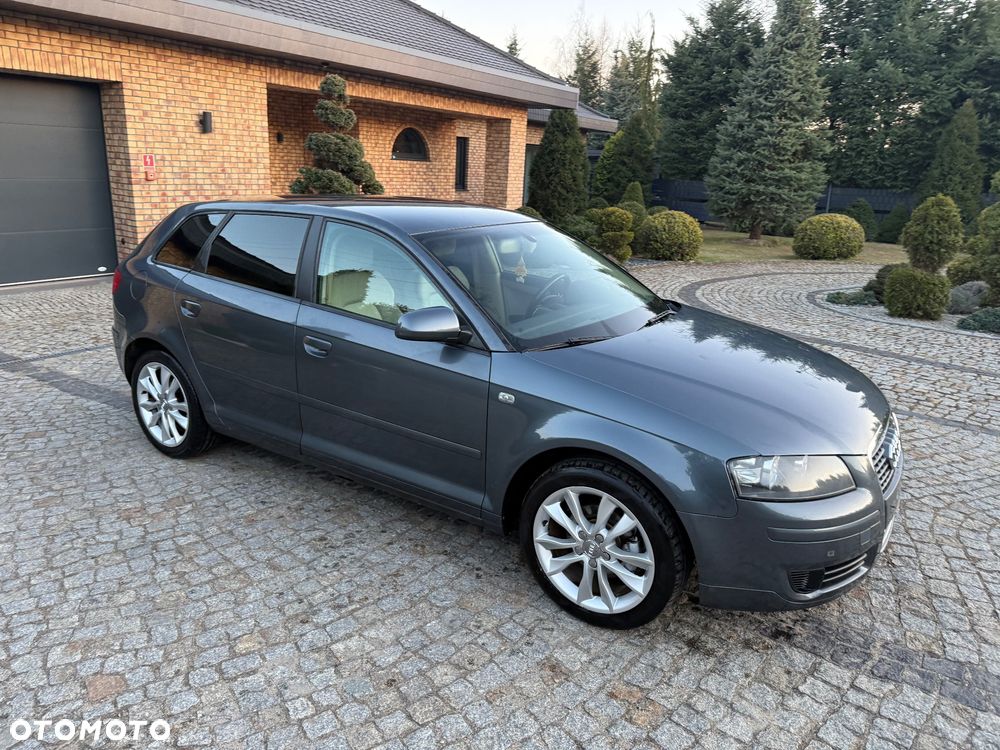 Audi A3 Sportback 1.6 Ambiente - 4