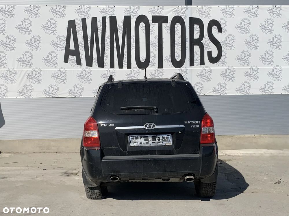 HYUNDAI TUCSON 2007 *SAMOCHÓD NA CZĘŚCI* MASKA, LAMPA, DRZWI, LUSTERKO, ZDERZAK, GRILL, BŁOTNIK, KLAPA, BELKA, DESKA, FOTELE, KANAPA, ĆWIARTKA KIEROWNICA, TARCZE, ZACISKI, ZAWIESZENIE, KOMPLETNY PRZÓD, KOMPLETNY TYŁ, LICZNIK, ZEGARY, PRAWE LEWE PRZÓD TYŁ - 4